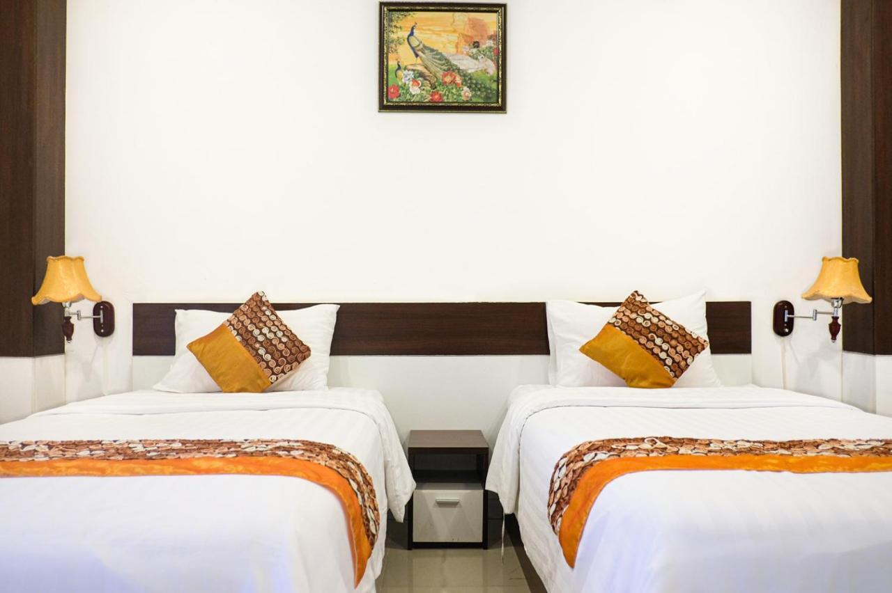 โชคดีเพลส Hotel สกลนคร ภายนอก รูปภาพ